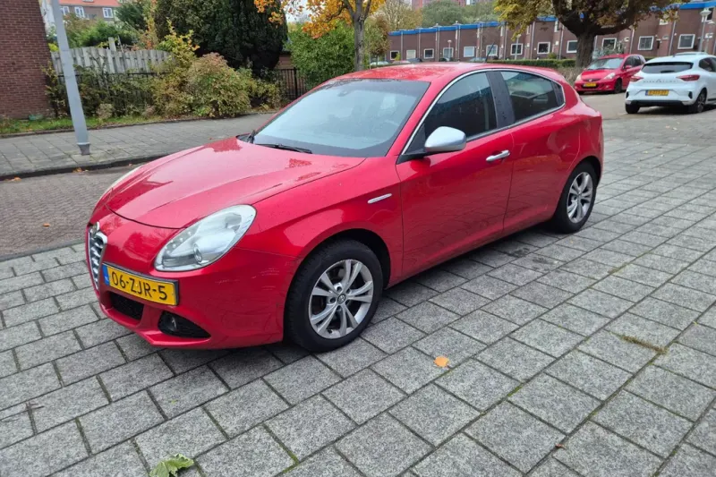 Alfa Romeo Giulietta (2012)