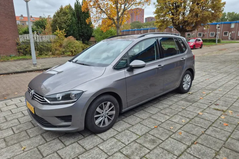 Volkswagen Golf Sportsvan (2015)