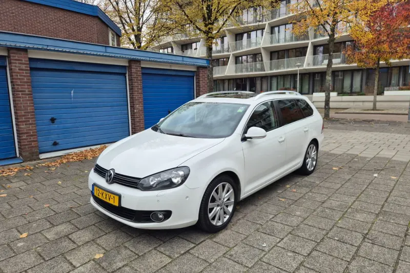 Volkswagen Golf (2010)