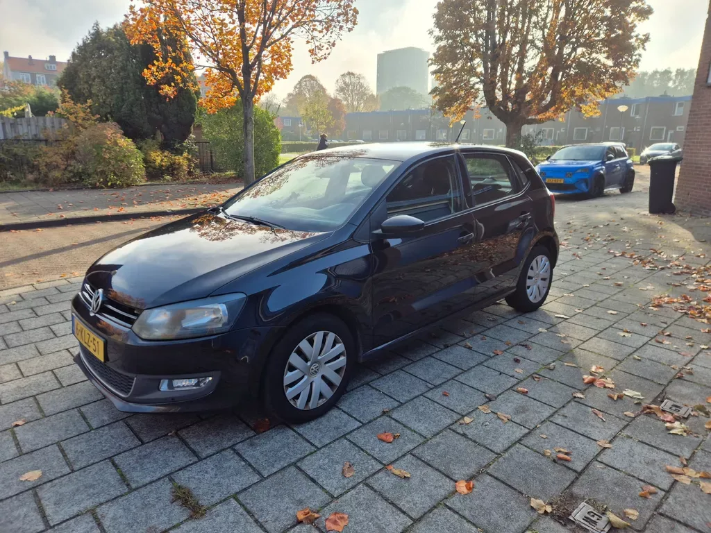 Volkswagen Polo (2013) — foto 1