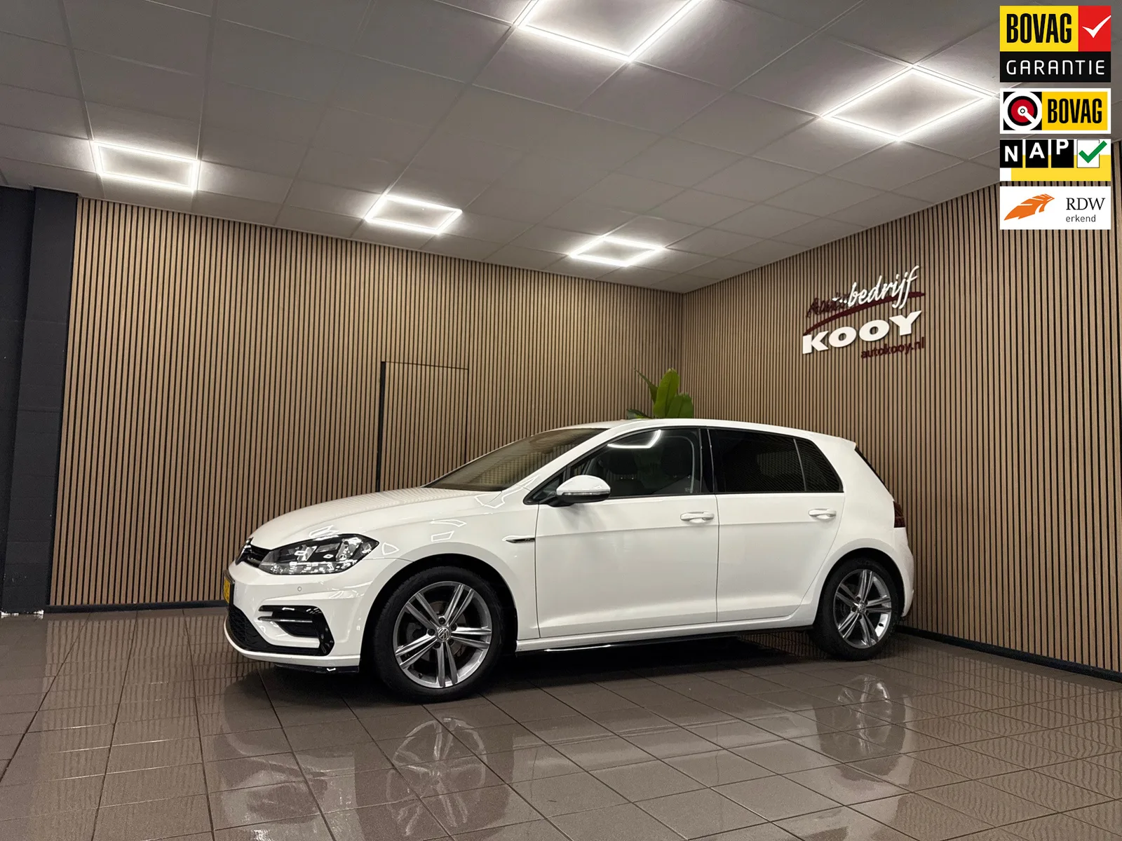 Volkswagen Golf (2017) — foto 1