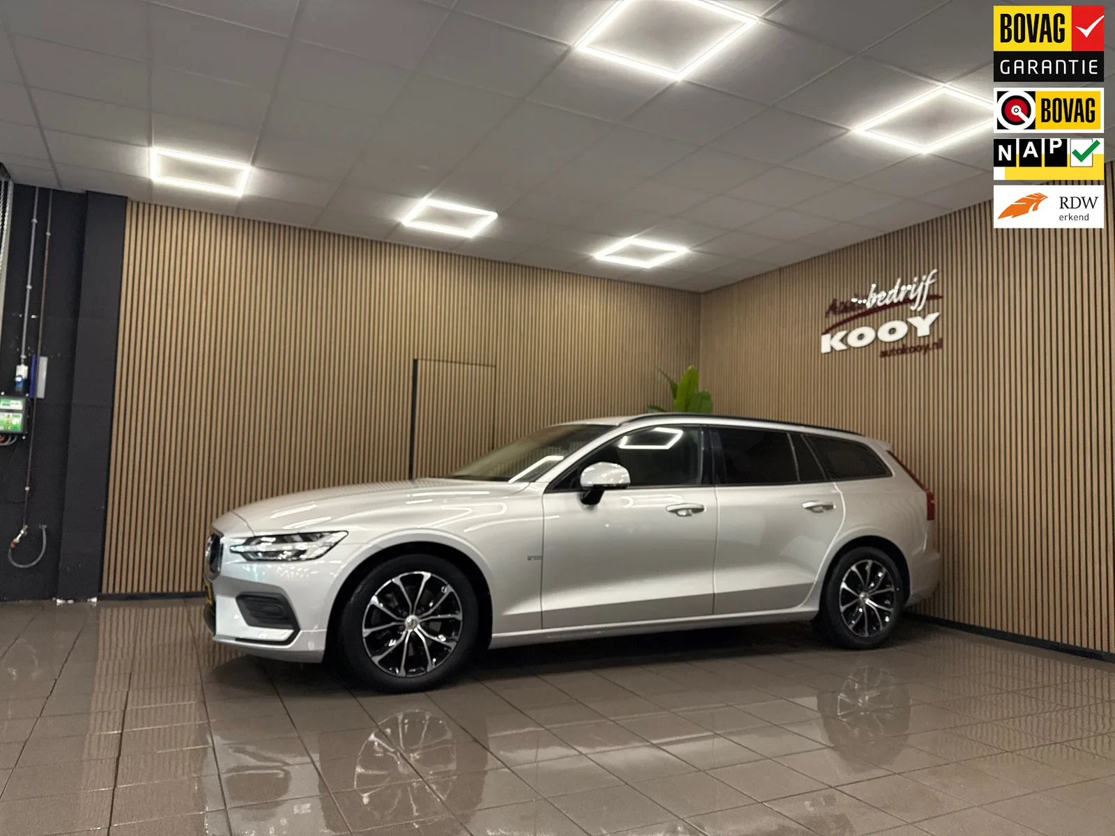 Volvo V60 (2021) — foto 1