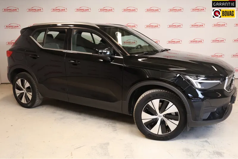 Volvo XC40 (2022)