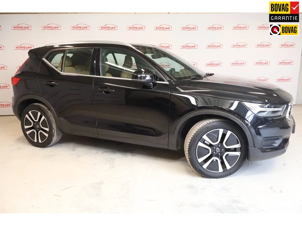 Volvo XC40 (2021) — foto 1