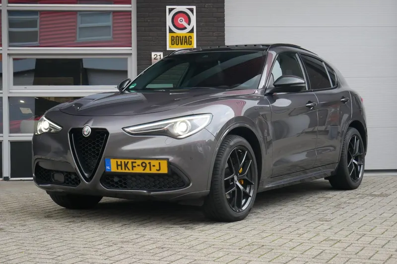 Alfa Romeo Stelvio (2020)