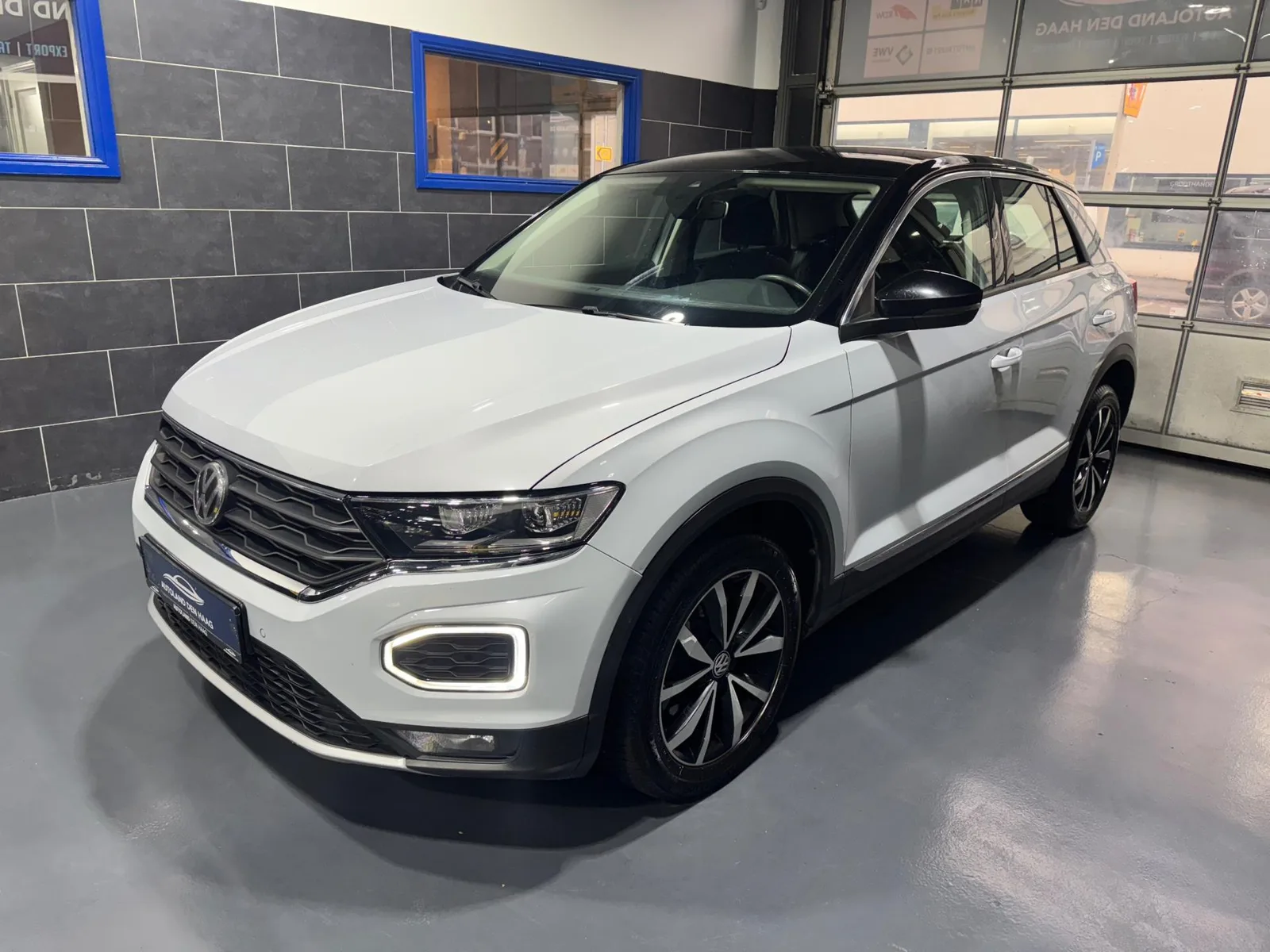 Volkswagen T-Roc (2018) — foto 1