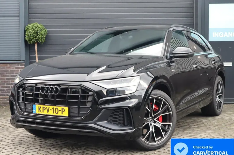Audi Q8 (2022)