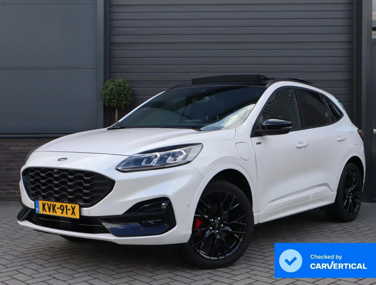 Ford Kuga (2023) — foto 1
