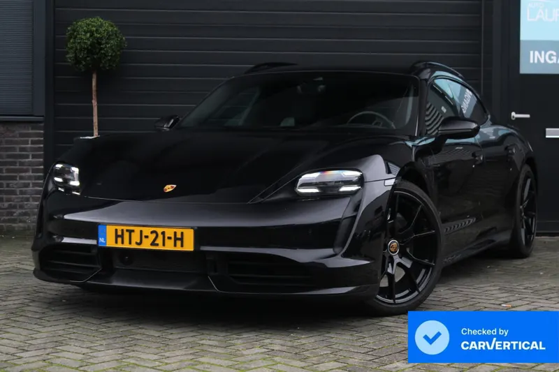 Porsche Taycan Sport Turismo (2023)