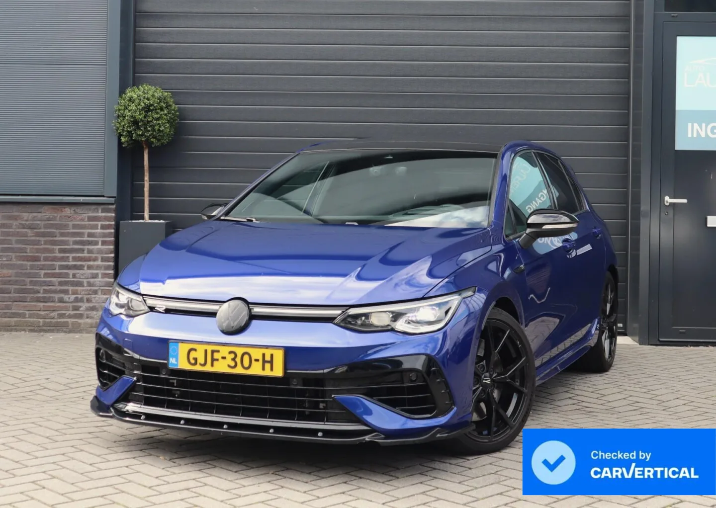 Volkswagen Golf (2021) — foto 1