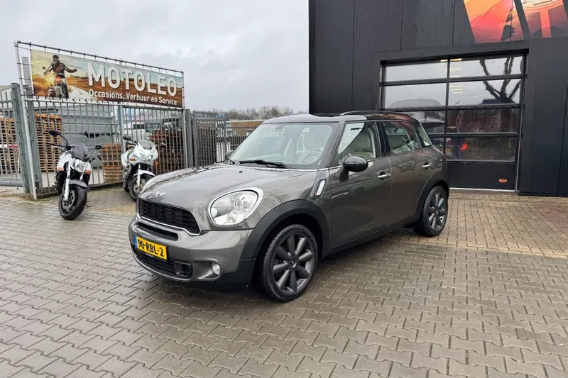 MINI Countryman (2011)