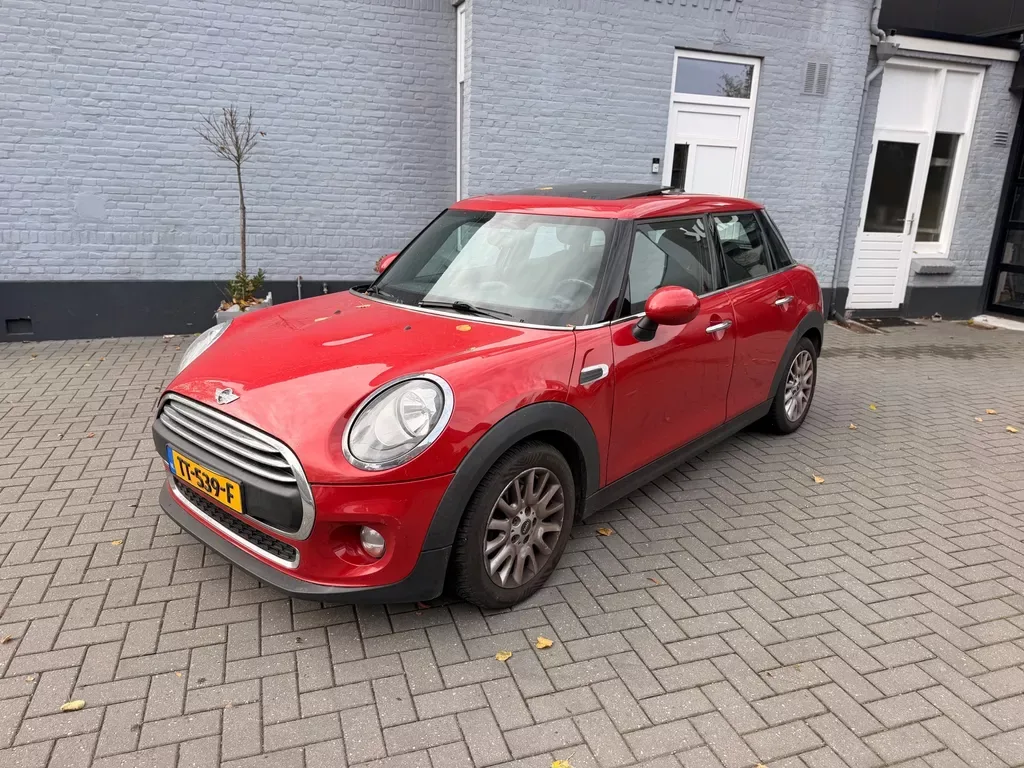 MINI One (2015) — foto 1