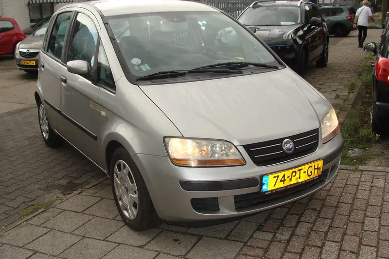 Fiat Idea (2004)