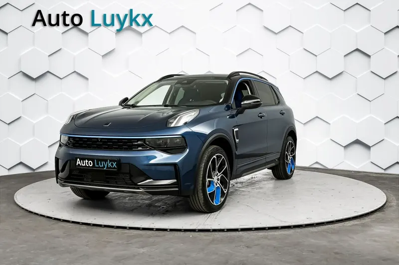 Lynk & Co 01 (2023)