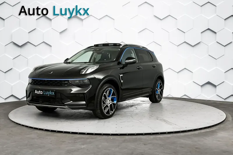 Lynk & Co 01 (2022)