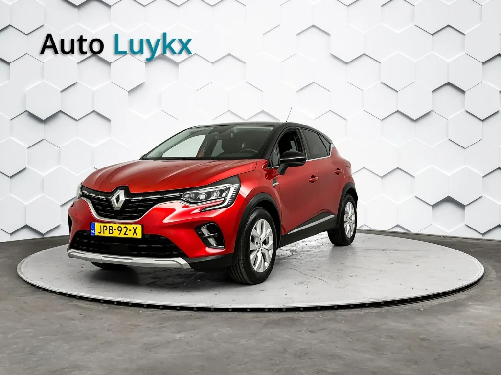 Renault Captur (2022) — foto 1