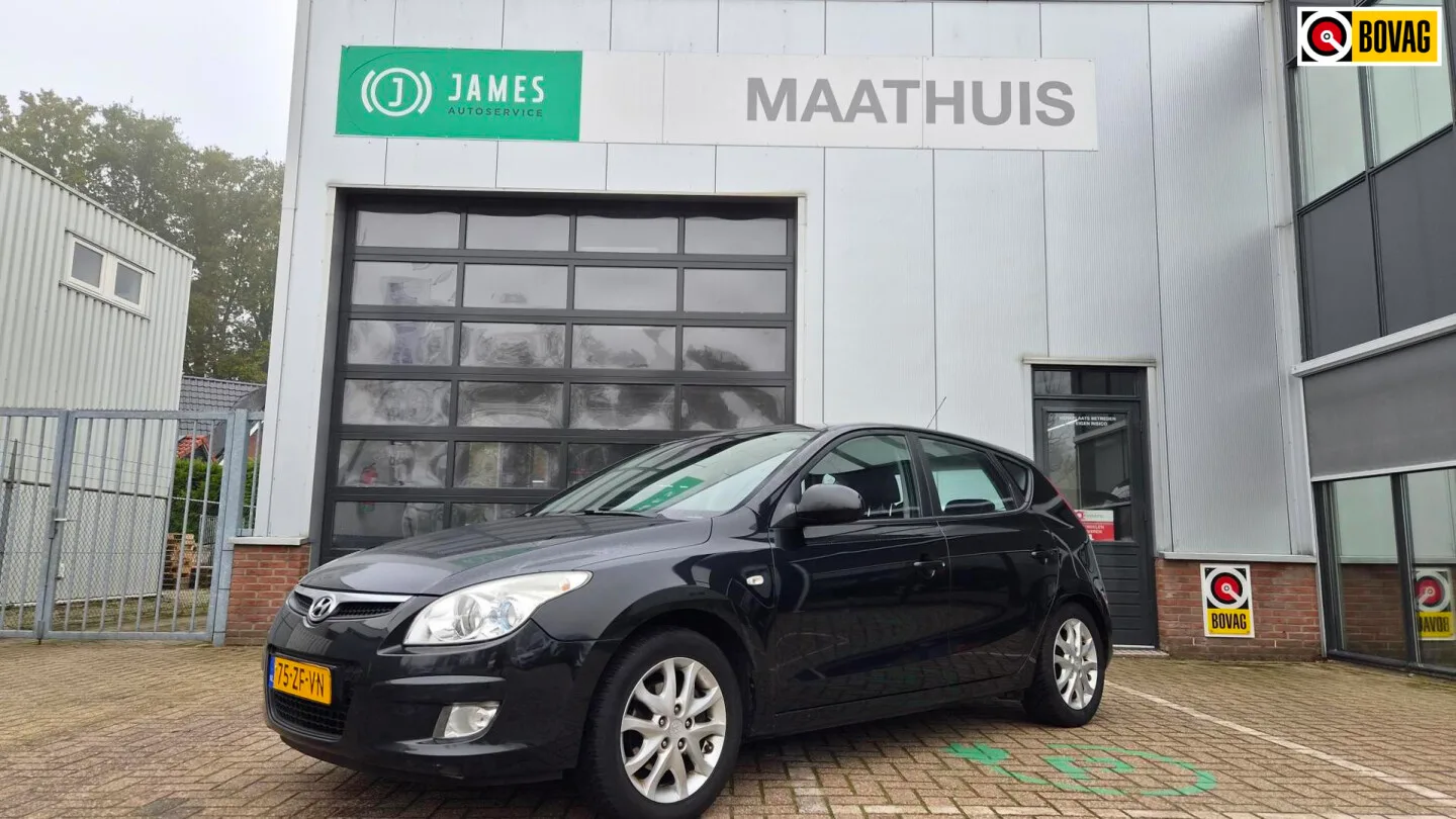 Hyundai i30 (2008) — foto 1