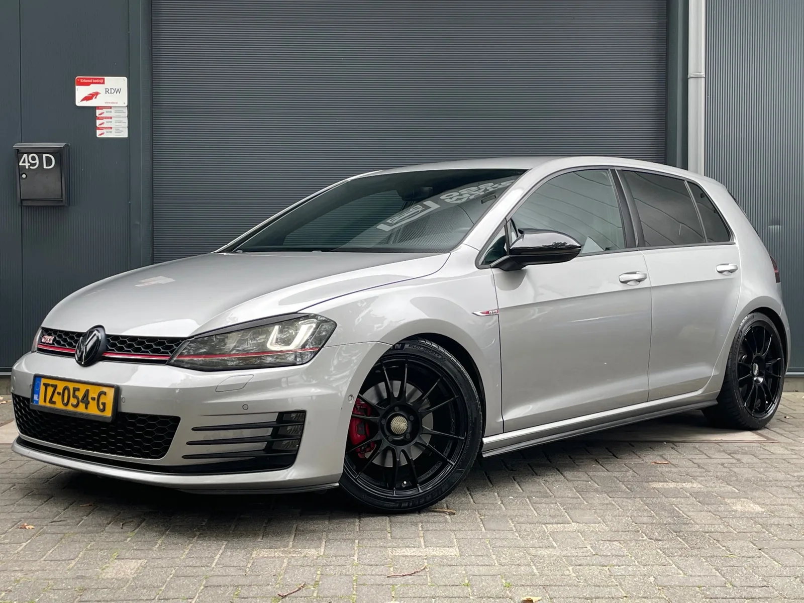 Volkswagen Golf (2017) — foto 1