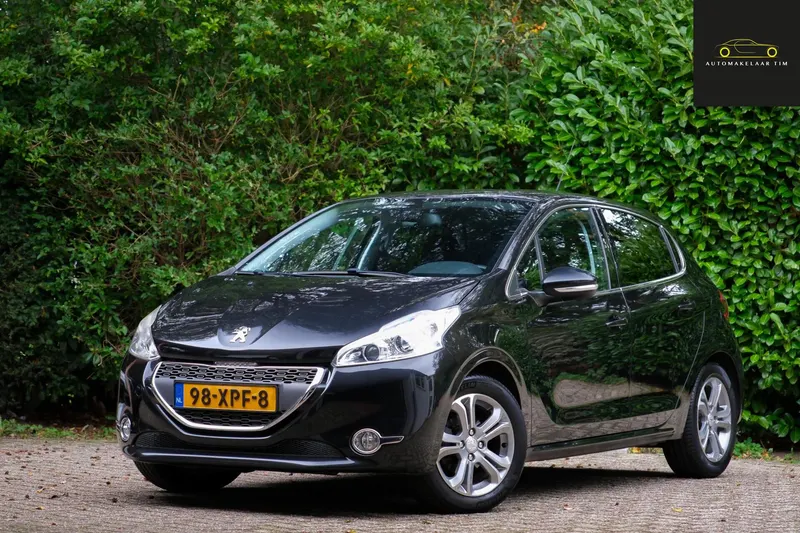 Peugeot 208 (2012)