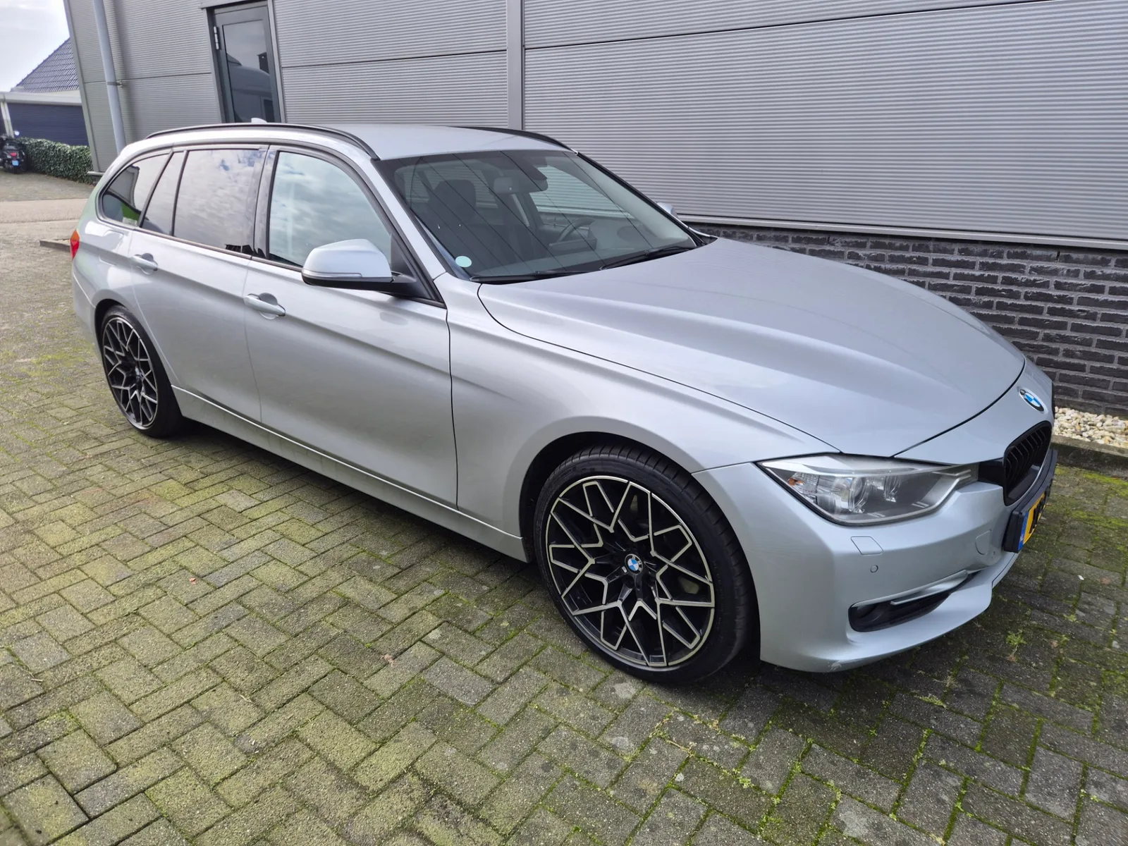 BMW 3-Serie (2013) — foto 1