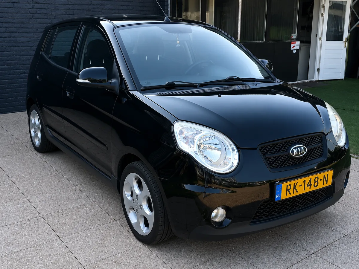Kia Picanto (2010) — foto 1
