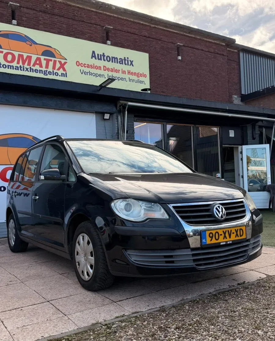 Volkswagen Touran (2007) — foto 1
