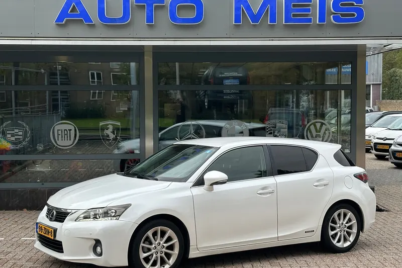 Lexus CT (2013)