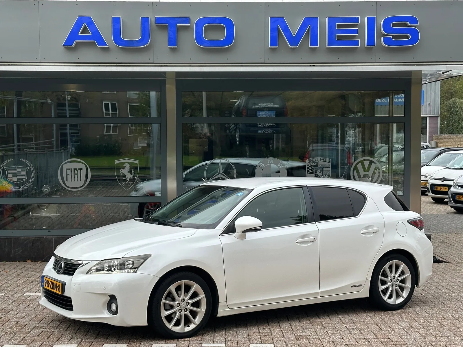 Lexus CT (2013) — foto 1