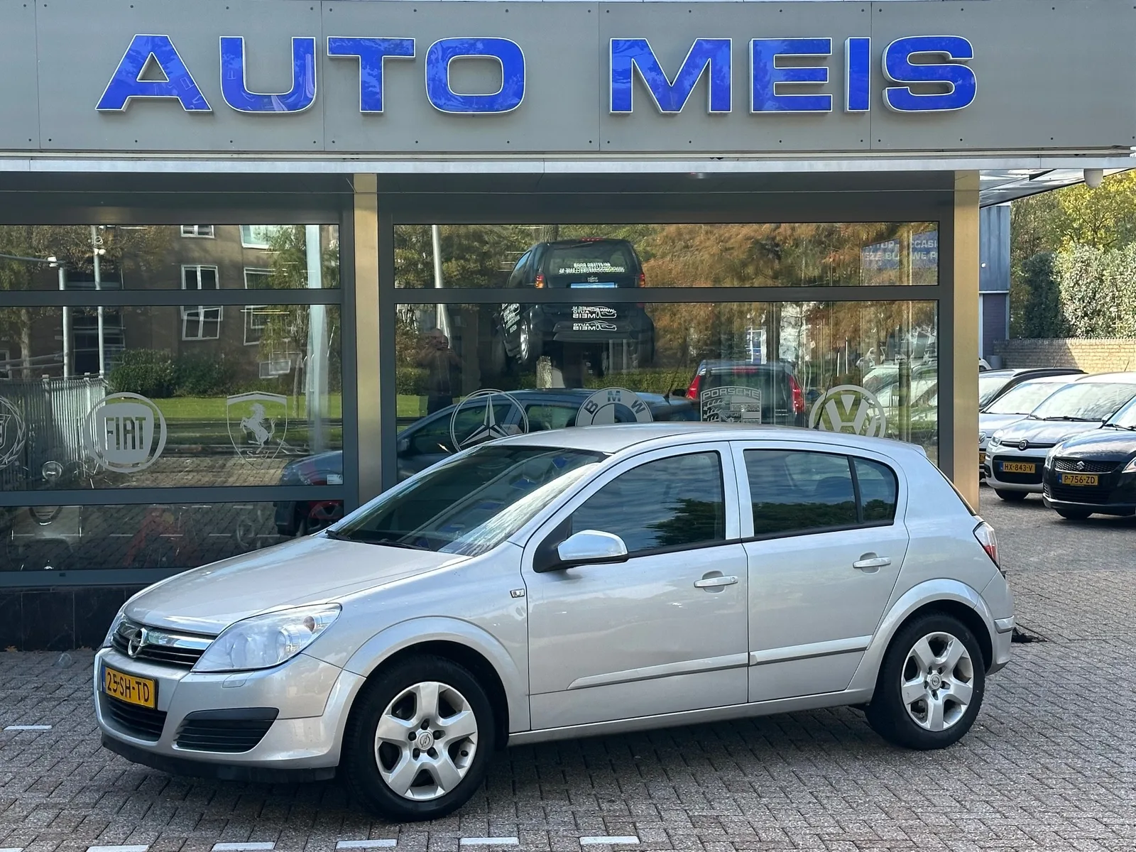 Opel Astra (2006) — foto 1