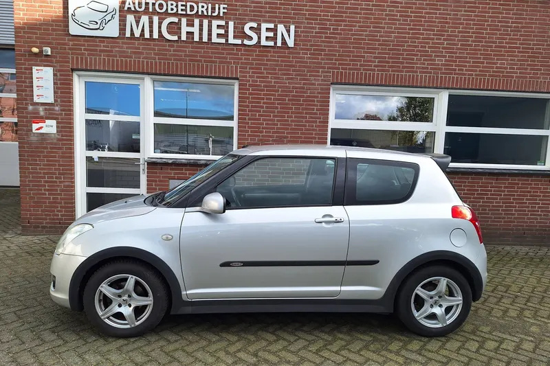 Suzuki Swift (2008)