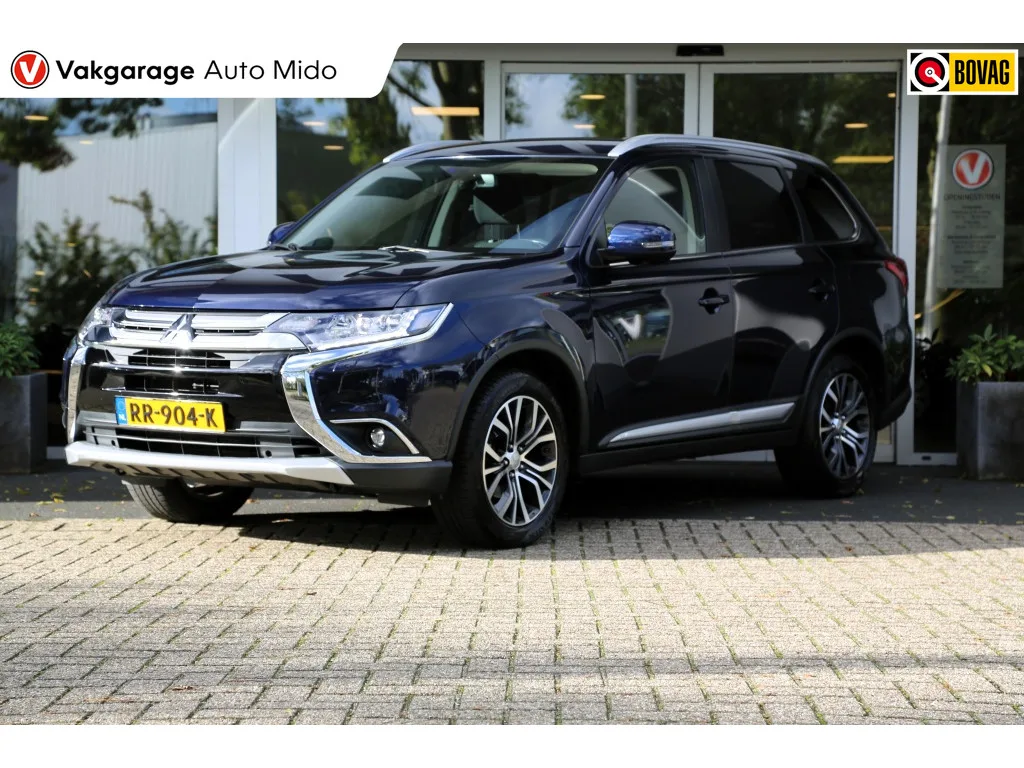 Mitsubishi Outlander (2018) — foto 1
