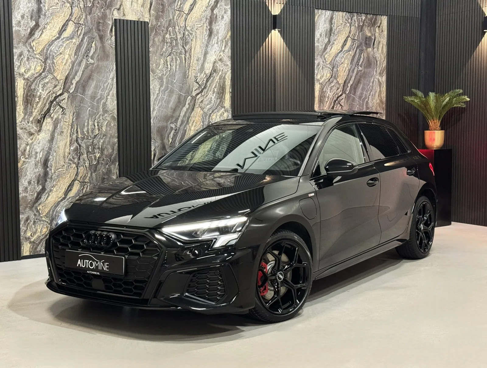 Audi A3 (2023) — foto 1