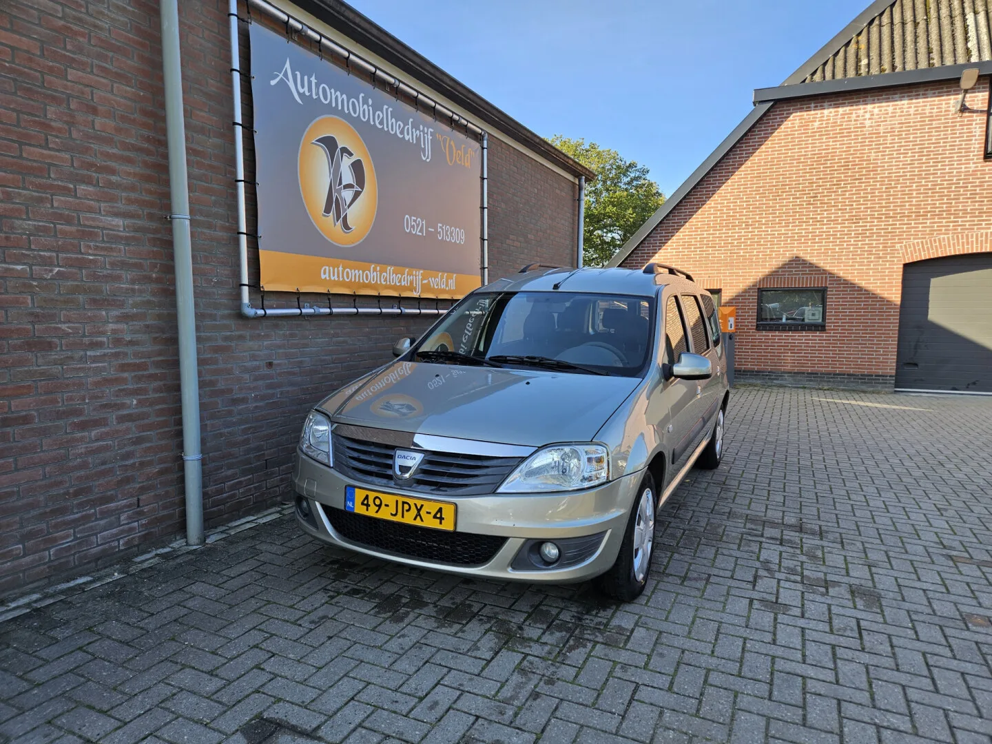 Dacia Logan MCV (2009) — foto 1