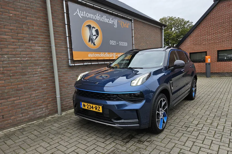 Lynk & Co 01 (2021)