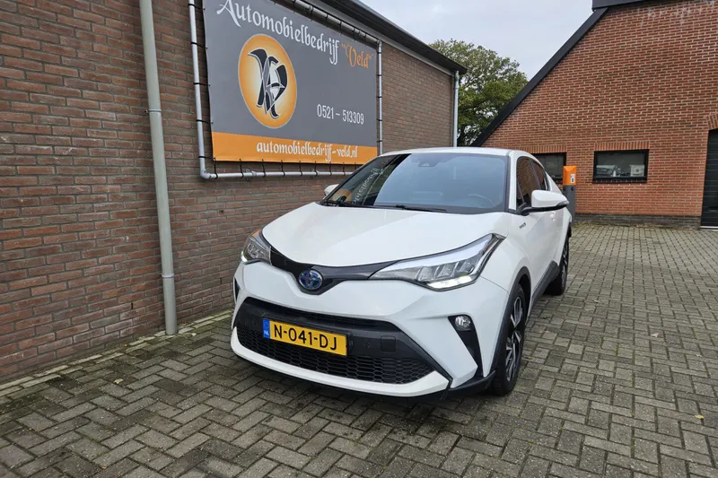 Toyota C-HR (2021)