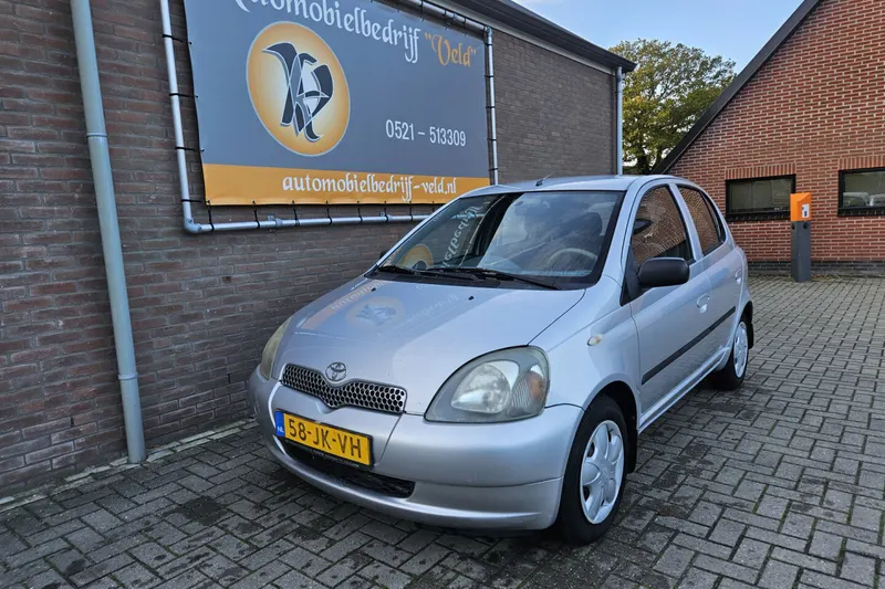 Toyota Yaris (2002)