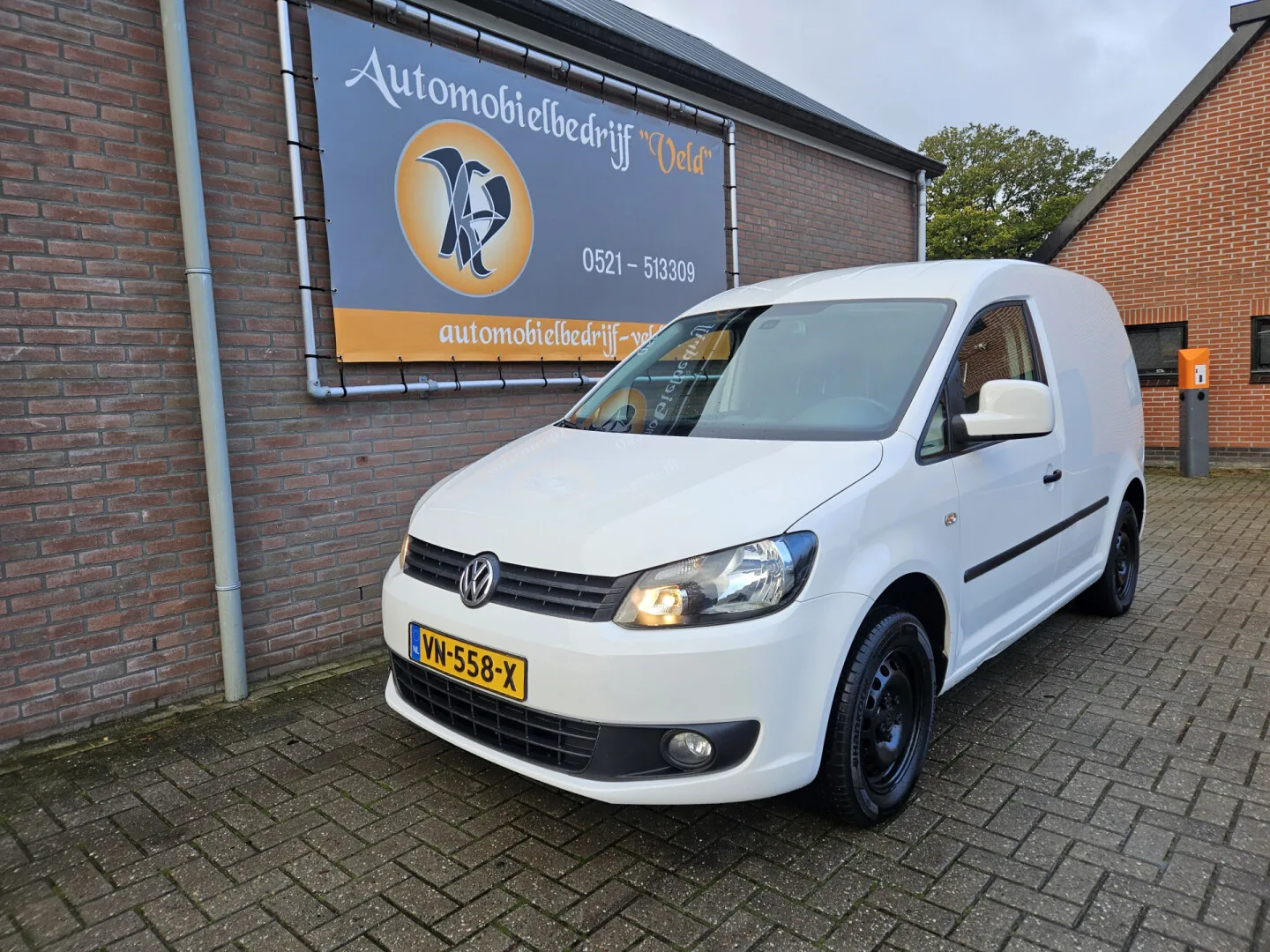 Volkswagen Caddy (2015) — foto 1