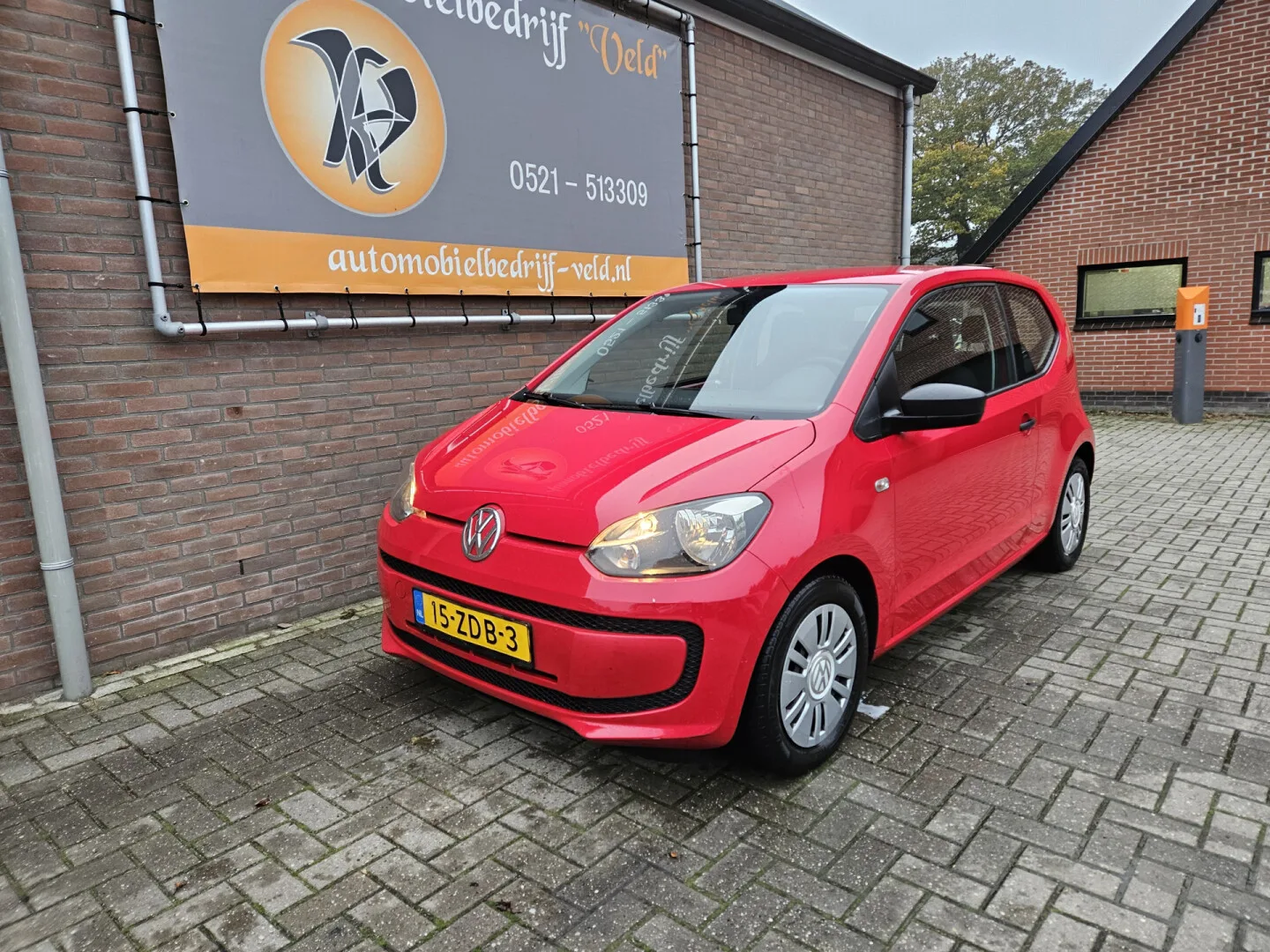 Volkswagen Up! (2012) — foto 1