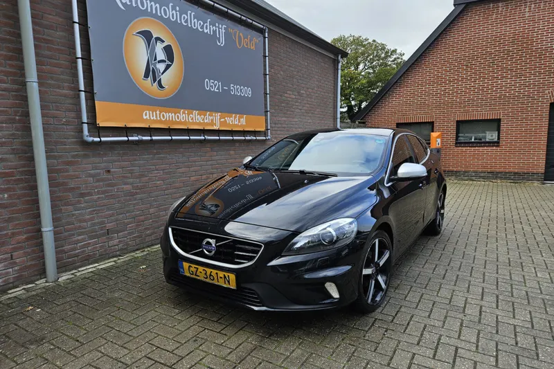 Volvo V40 (2015)