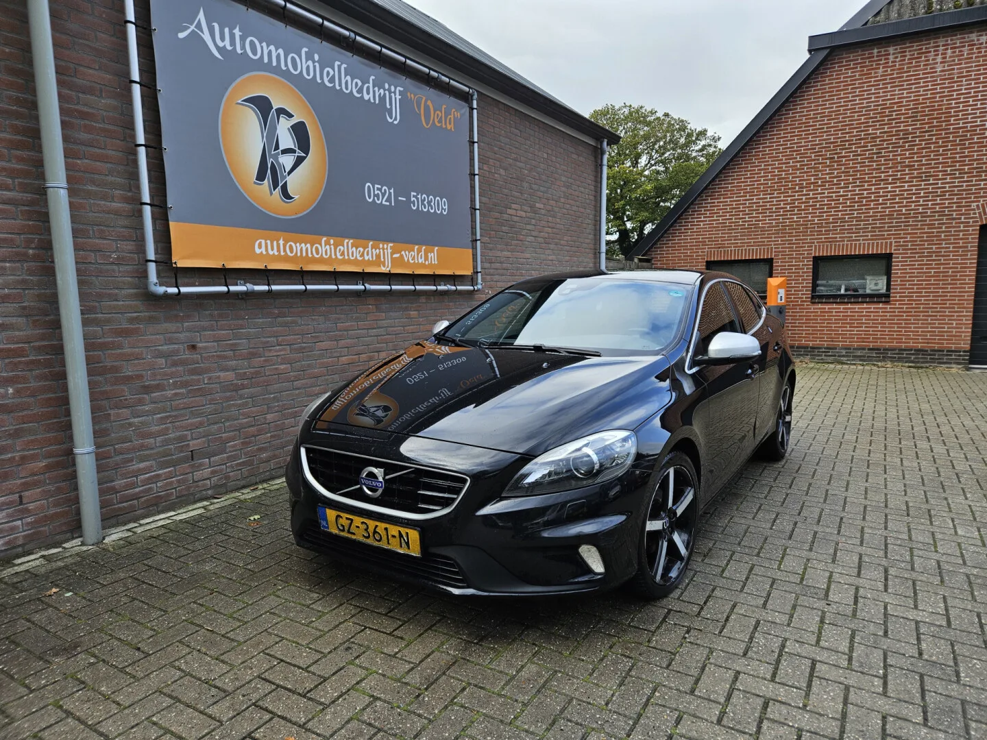 Volvo V40 (2015) — foto 1