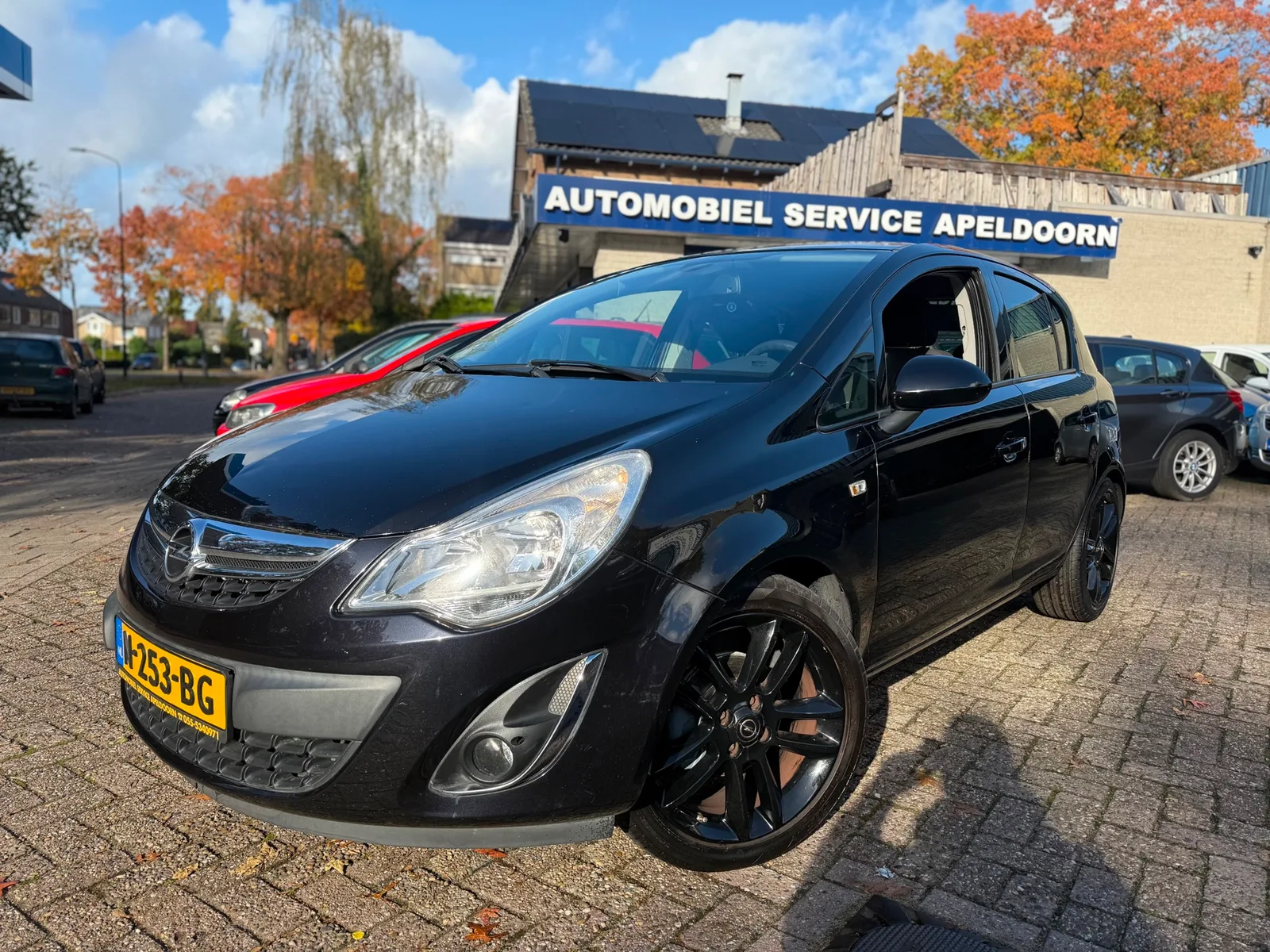 Opel Corsa (2011) — foto 1
