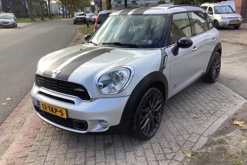 MINI Countryman (2012)