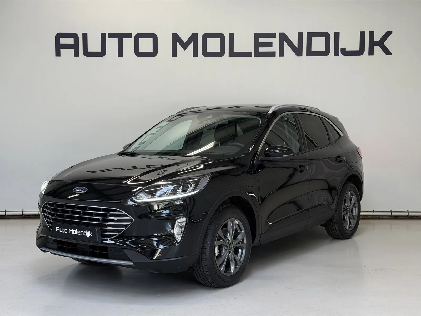 Ford Kuga (2022) — foto 1