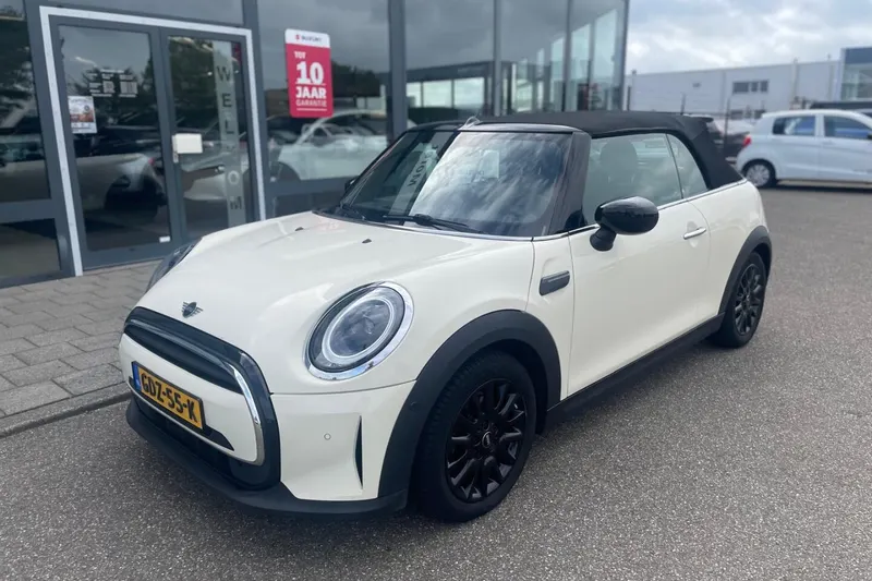 MINI Cooper (2022)