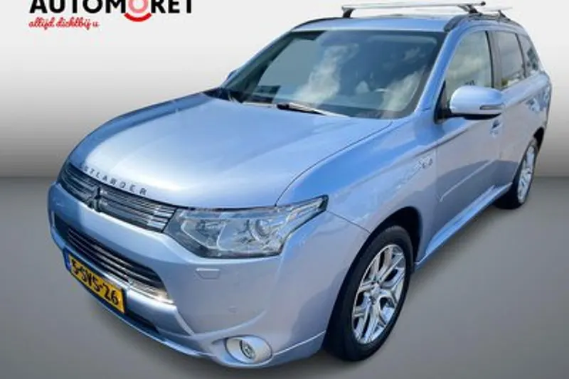 Mitsubishi Outlander (2013)