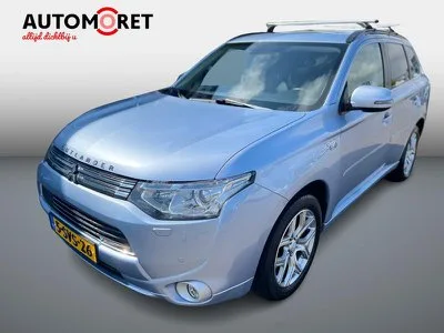 Mitsubishi Outlander (2013) — foto 1