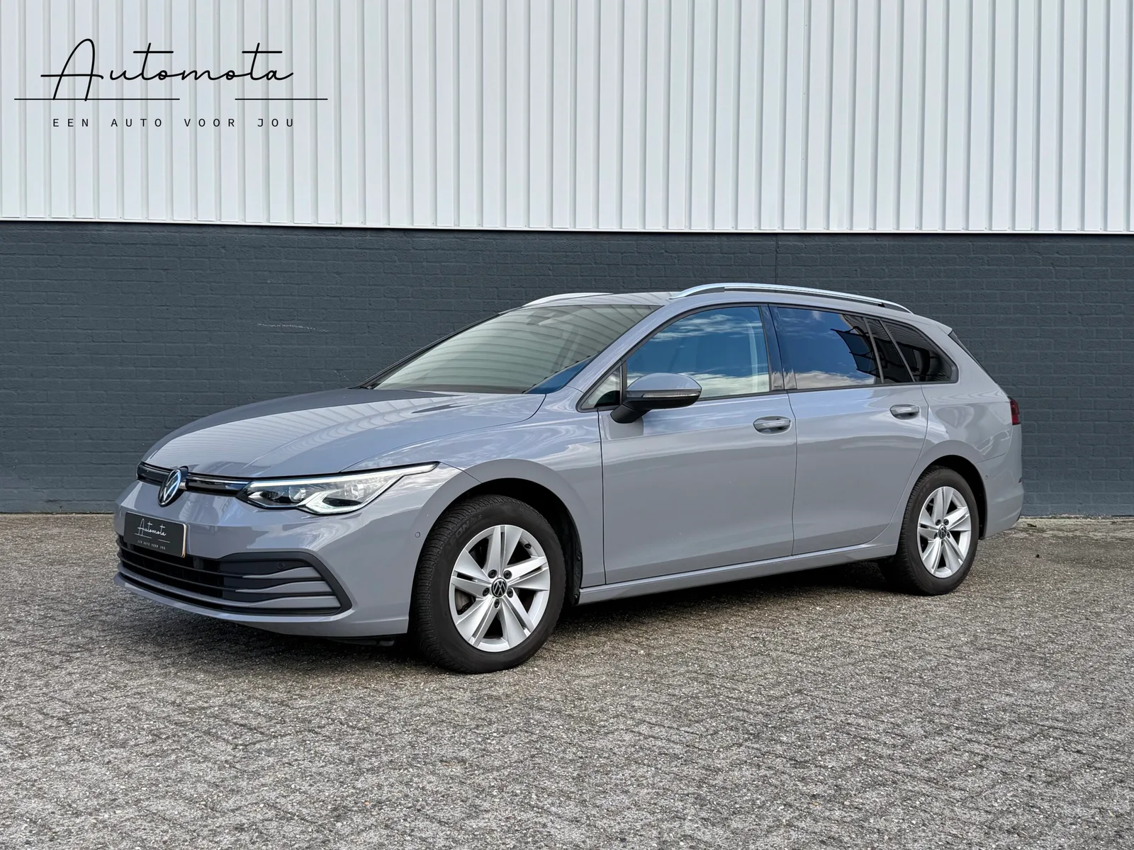 Volkswagen Golf (2021) — foto 1