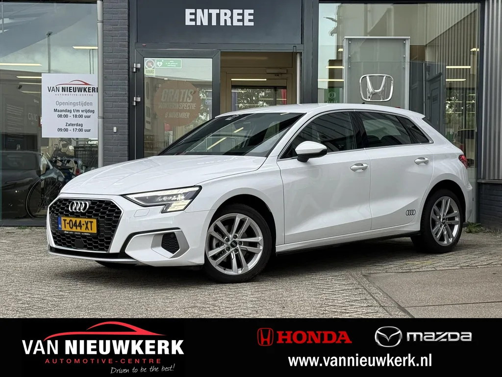 Audi A3 (2023) — foto 1