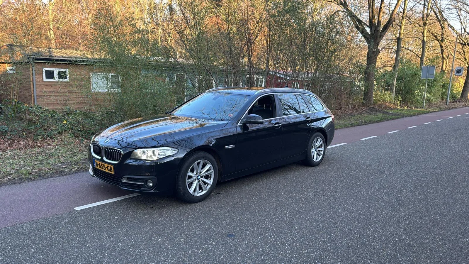 BMW 5-Serie (2017) — foto 1