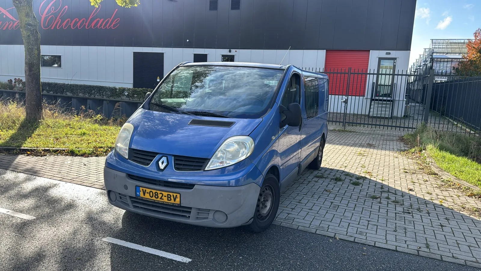 Renault Trafic (2009) — foto 1